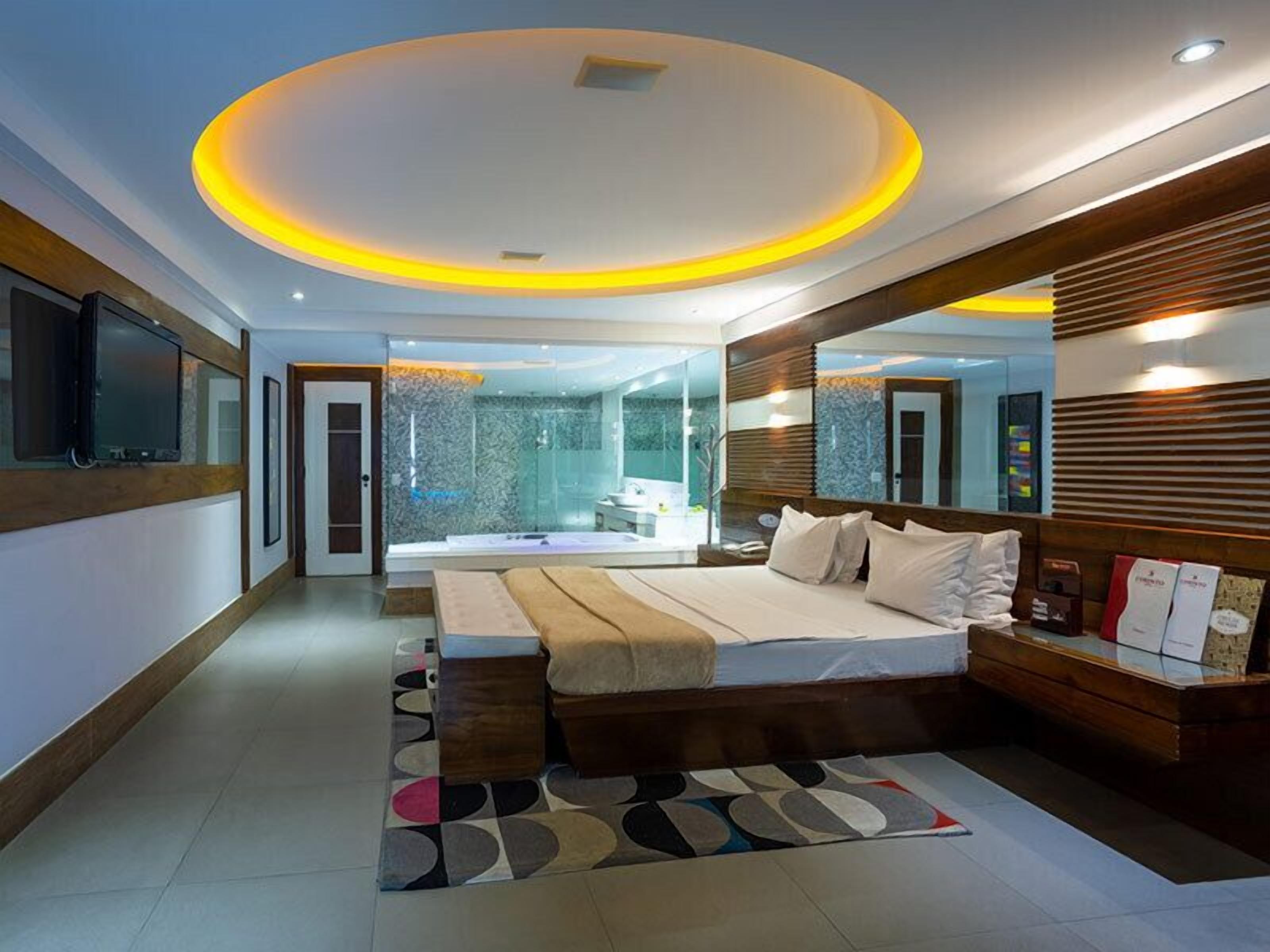 Corinto Hotel — Fotos 1